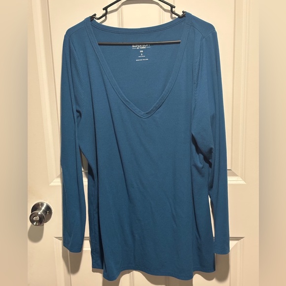 Torrid: Ribbed V-Neck Top - Picture 4 of 7